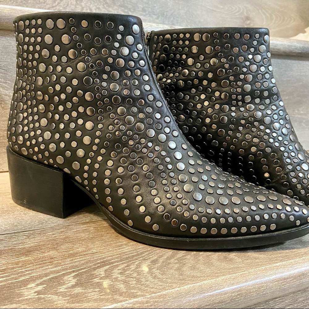 Vince Camino Studded Womens Black Leather Ankle Boots